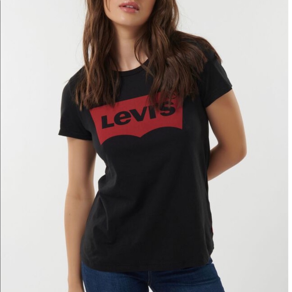 Black Levis Tee